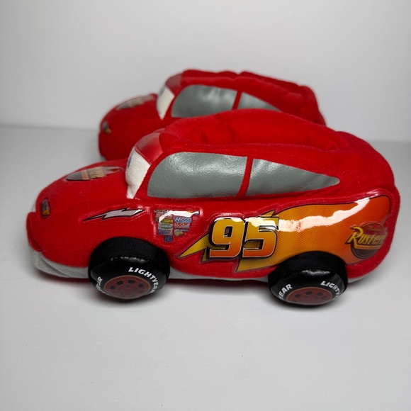Disney Pixar Cars Lightning McQueen Speedster Slippers. - Picture 2 of 5